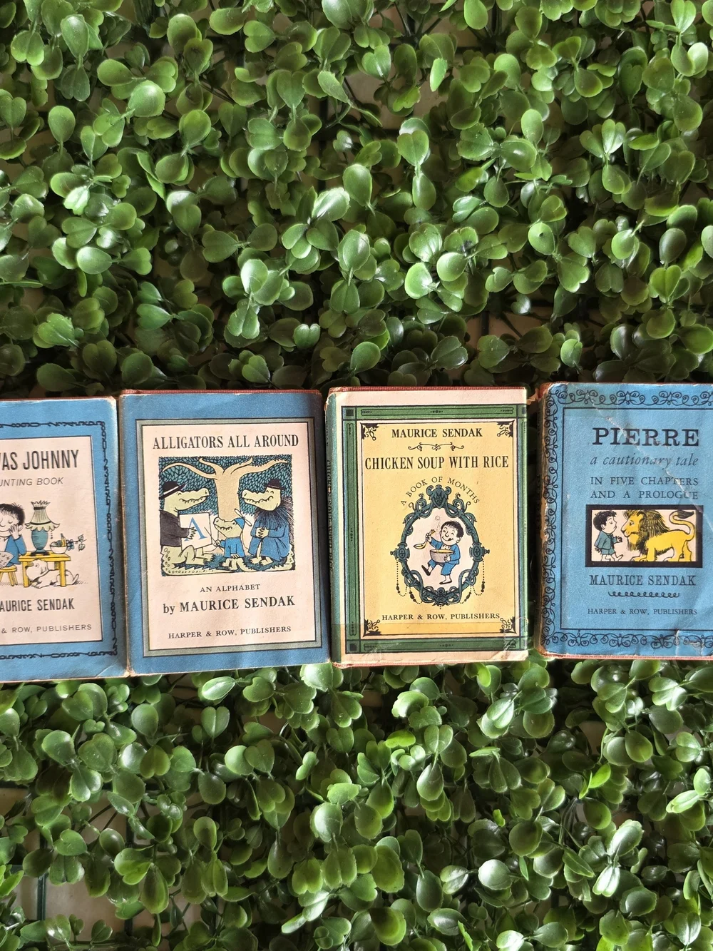 Vintage 1962 Maurice Sendak The Nutshell Library Mini Book Box Set (4 Books)